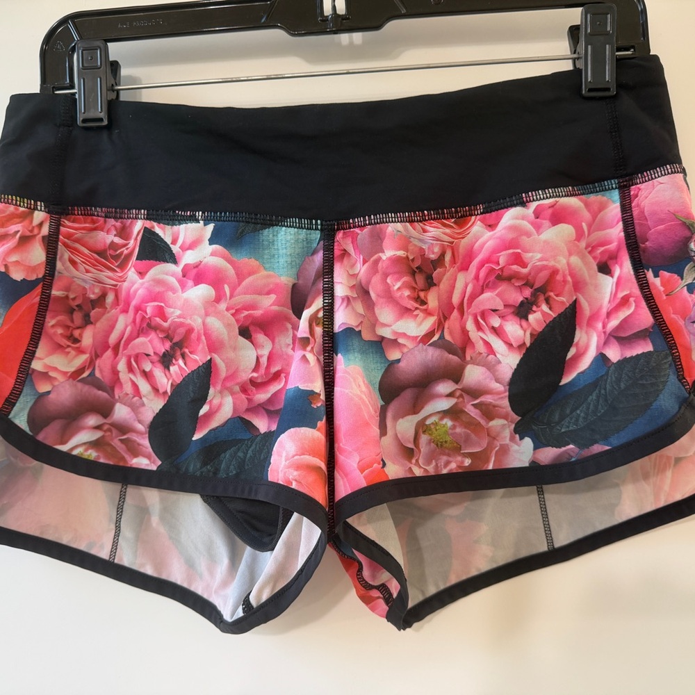 lululemon athletica Pink Floral Athletic Shorts lined & with pockets